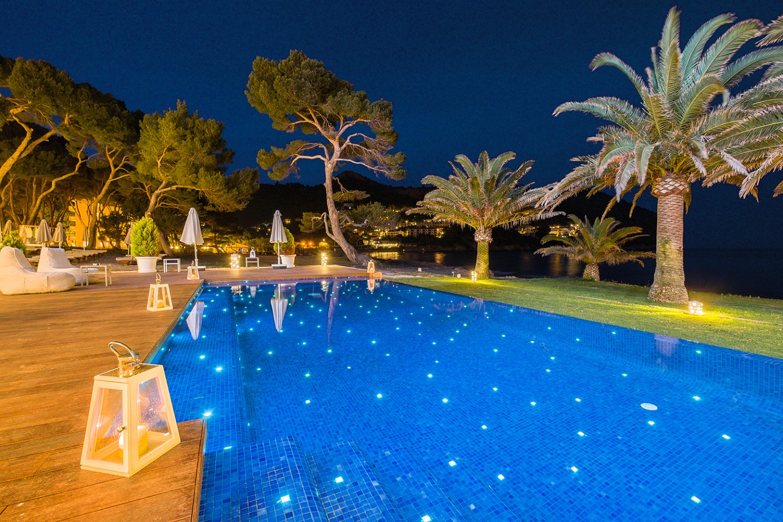 Canyamel_Hotel_Pool-Abend_0704_X-T1_5_10mm_1-2,5s_400-ISO_Mallorca-HDR_LR61_OCSj_web
