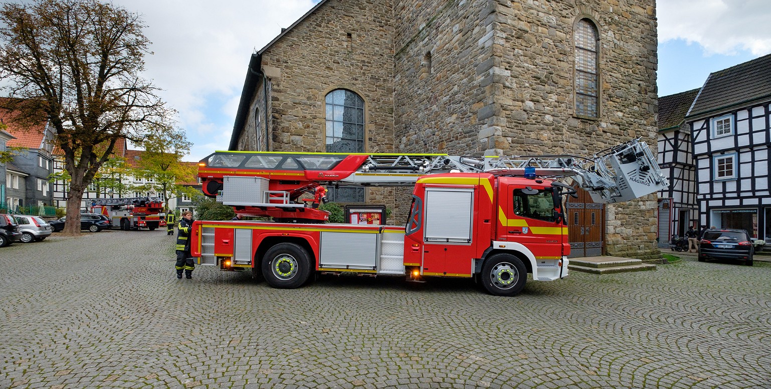 Kirchplatz_014_Feuerwehr-Hattingen_X-T2_10mm_-7,1_1-240_LR69_sRGB
